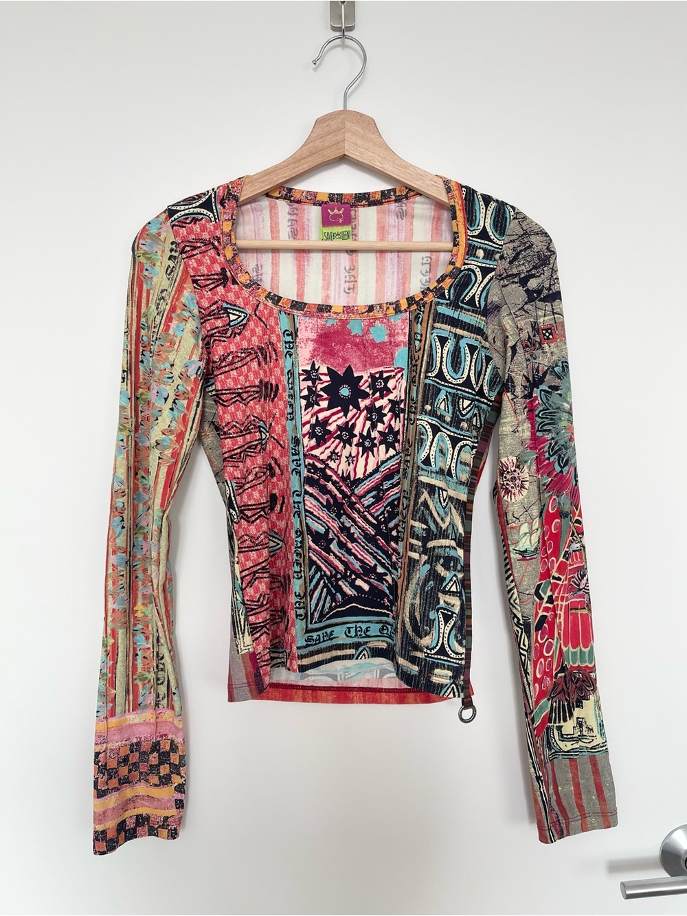 Save the Queen! Printed Long Sleeve Top